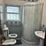 Micaelense Πανσιόν Πόντα Ντελγκάντα